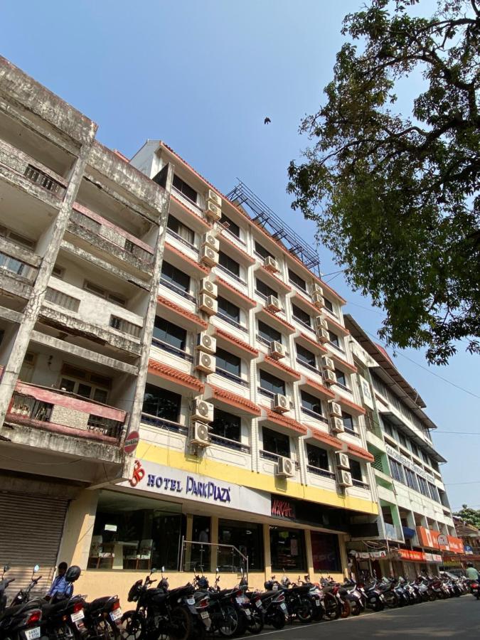 Hotel Park Plaza Panaji Exterior photo