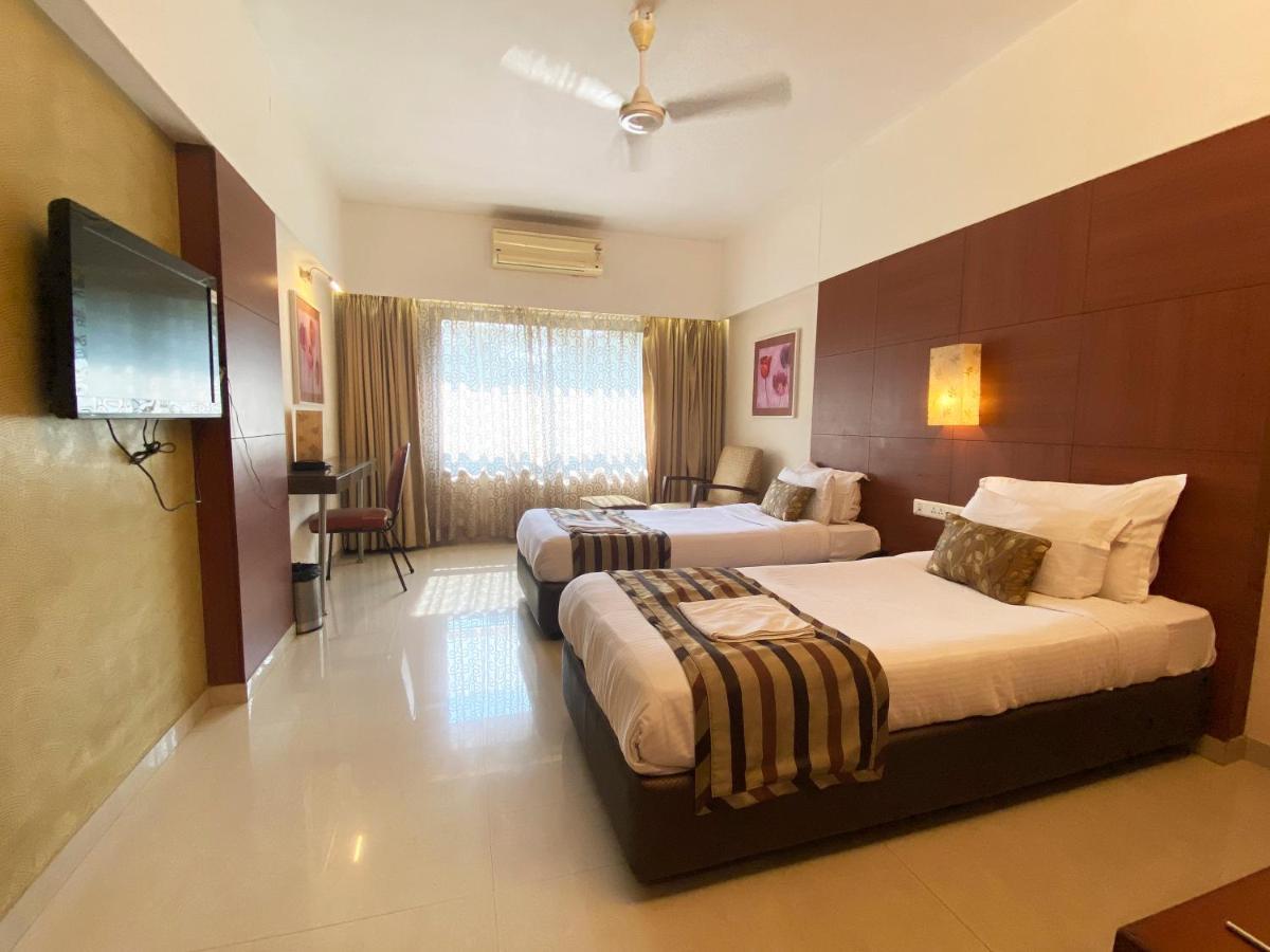 Hotel Park Plaza Panaji Exterior photo