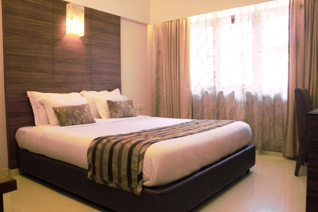 Hotel Park Plaza Panaji Exterior photo