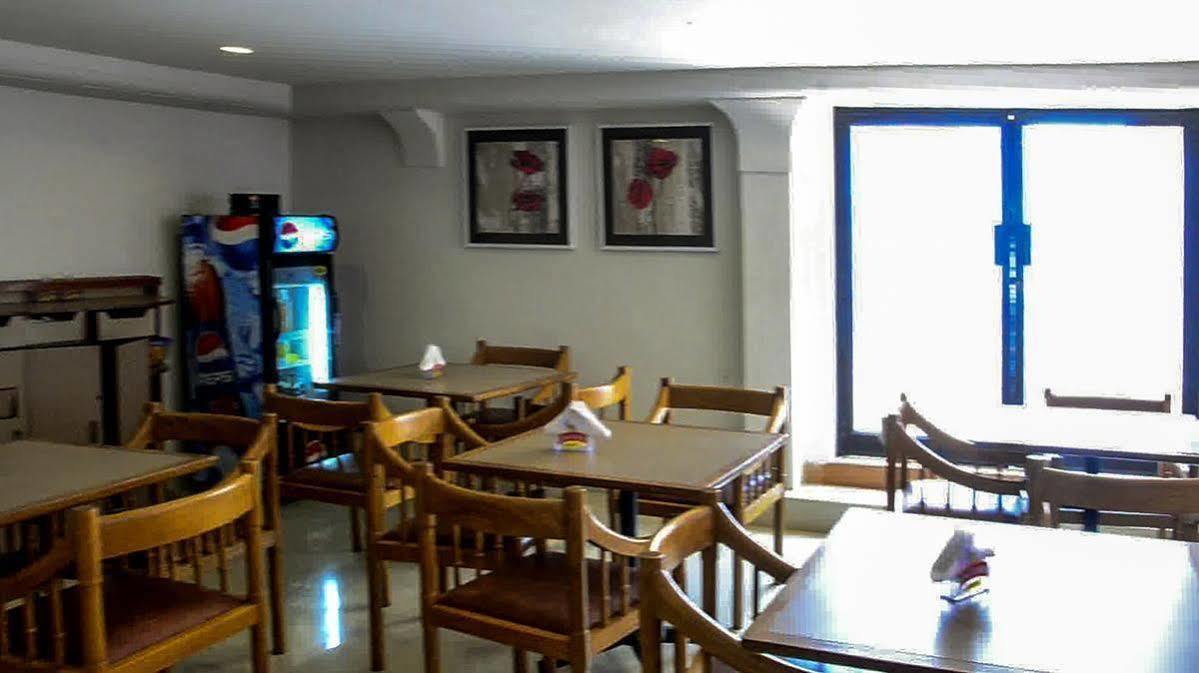 Hotel Park Plaza Panaji Exterior photo